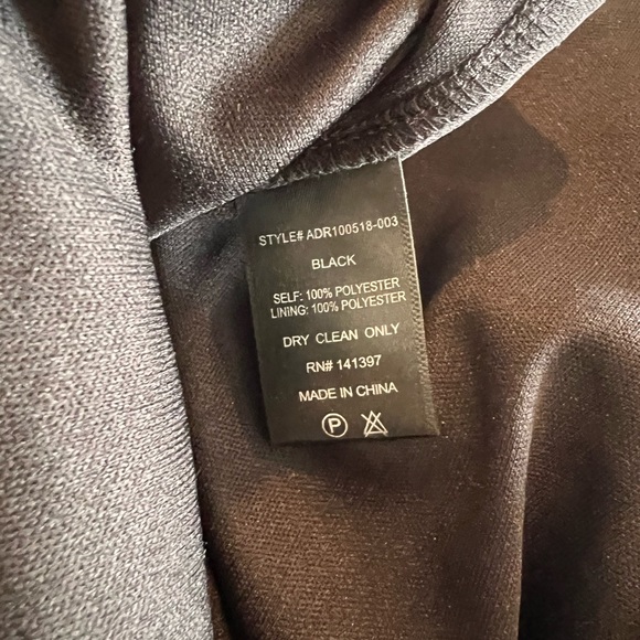 Black lace dress - Picture 5 of 5